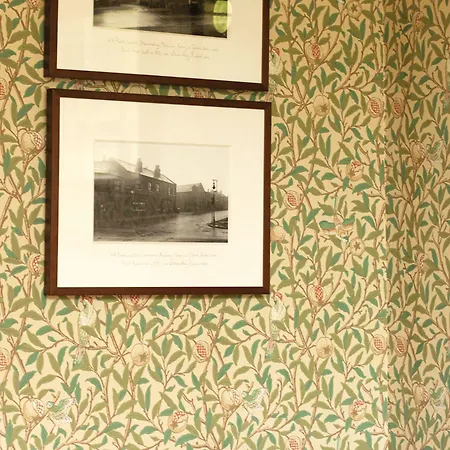 Hotel Ascot House 4*