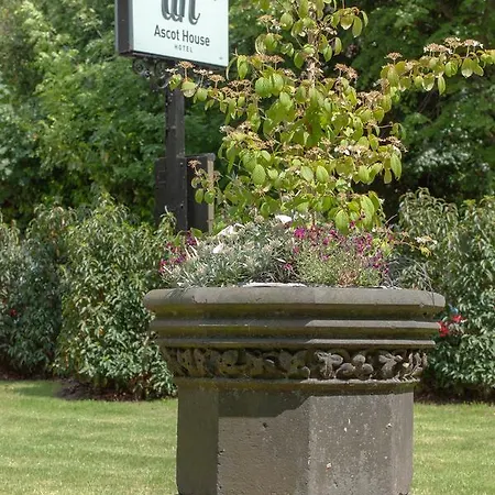 Hotel Ascot House 4*