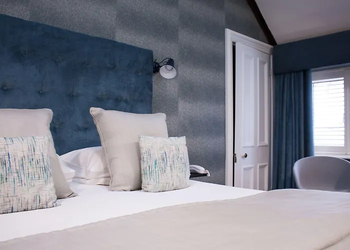 Ascot House 해러게이트