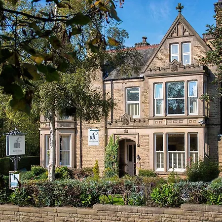 Hotel Ascot House 4*