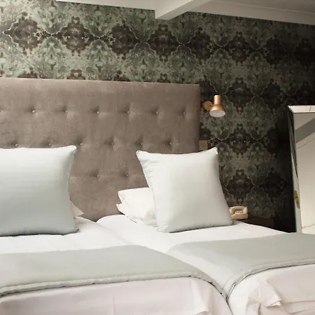 Ascot House Hotel 4*