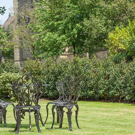 Ascot House 4* Harrogate