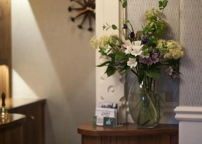 酒店 Ascot House 4*